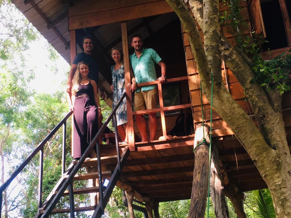 Tree House Hostel Sigiriya Exterior foto